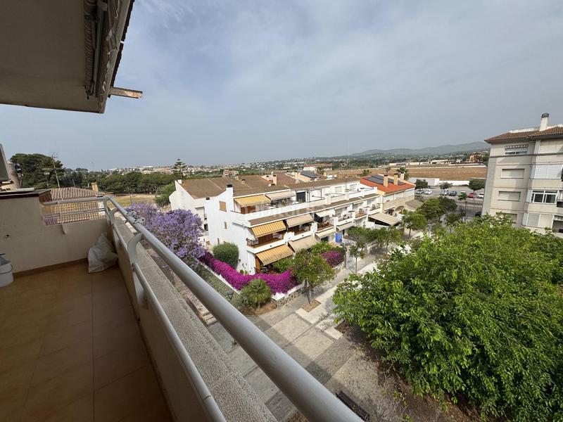 Foto 456b19ee-ec62-43de-affd-28a1bf3dd1fe. Ático atico duplex 4 habitaciopnes mas terraza en Vilanova i la Geltrú