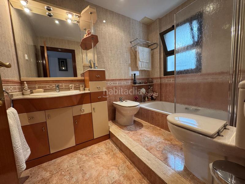 Foto 4b722ec6-f32b-4b52-ac12-a05a5f93759c. Ático atico duplex 4 habitaciopnes mas terraza en Vilanova i la Geltrú