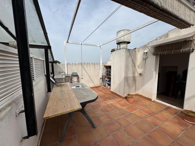 Foto b967fd95-798b-4f97-a1ee-3bcf60d9614c. Ático atico duplex 4 habitaciopnes mas terraza en Vilanova i la Geltrú