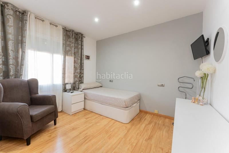 Foto f4d1bc3f-f4df-4b6f-adef-370fc505169b. Àtic a Passeig Maragall Gavà