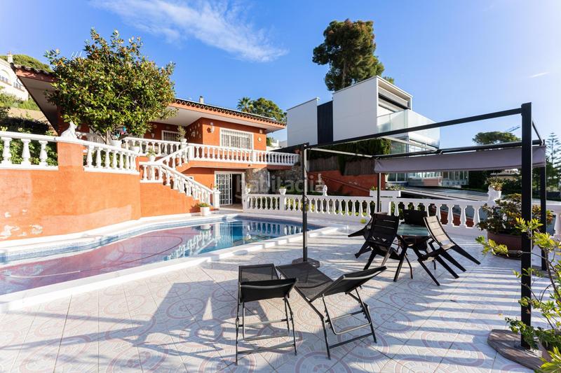 Foto 8510d324-5abd-4220-a528-a04358e4c597. Chalet avec chauffage parking piscine dans Montmar Castelldefels