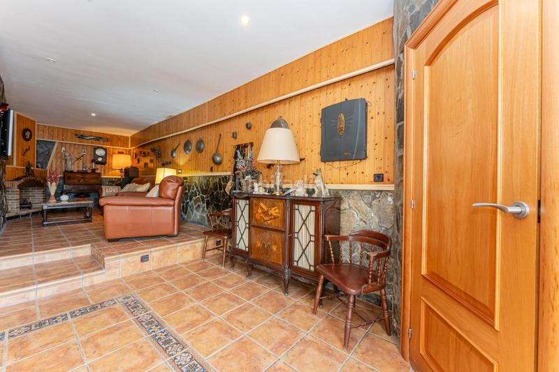 Foto 9c9e430c-d42e-4e97-9288-bf81daed6951. Chalet avec chauffage parking piscine dans Montmar Castelldefels