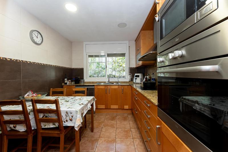 Foto aad5db69-dc1d-4327-b13f-9cbdddd4a52d. Chalet avec chauffage parking piscine dans Montmar Castelldefels