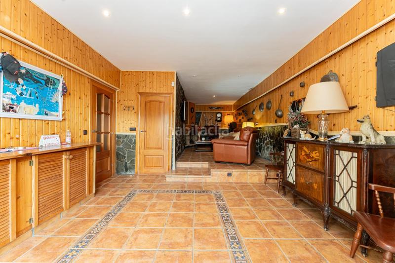 Foto c546b646-dc78-4087-824f-51ca3943a60e. Chalet avec chauffage parking piscine dans Montmar Castelldefels