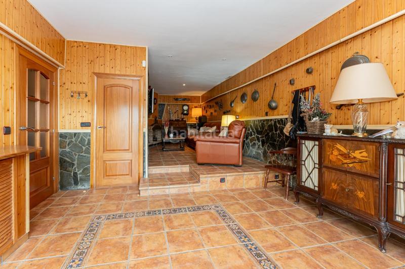 Foto d0b37060-c5b2-4193-ba7c-9cc6d68ad710. Chalet avec chauffage parking piscine dans Montmar Castelldefels