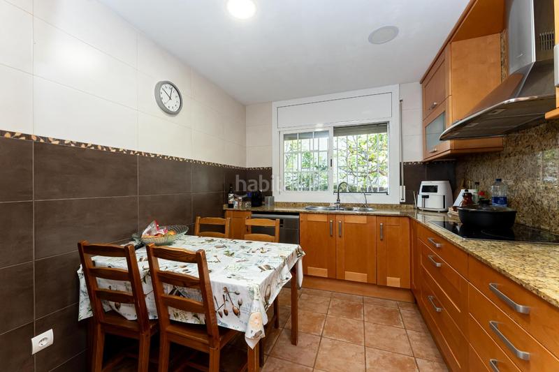 Foto f4940ea9-7b23-4ce8-8a09-b6f1fce253c7. Chalet avec chauffage parking piscine dans Montmar Castelldefels