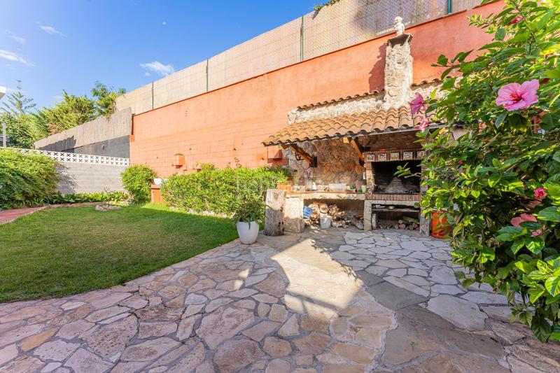 Foto 5a1f0654-d062-49eb-aa93-4c766980d874. Chalet en Montmar Castelldefels