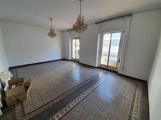 Appartement à L´Antiga Esquerra de l´Eixample. Piso a reformar en zona centro barcelona