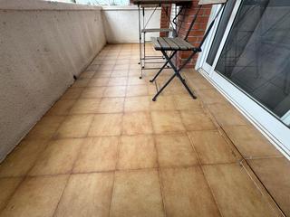 Appartement à Torrent Ballester. Piso de tres habitaciones en torrente ballester