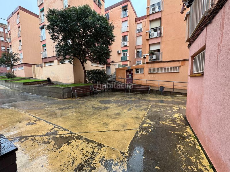 Foto 063ba056-cb82-4a39-a3d2-f7e2455c0b44. Planta baixa amb calefacció a Passeig Maragall Gavà