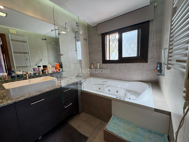 Foto 0d86735b-95d1-4a3e-b282-60916774e1db. Casa amb calefacció aparcament a La Pineda Castelldefels