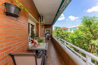 Appartement à Centre. Piso en zona centro de viladecans de 4 habitaciones