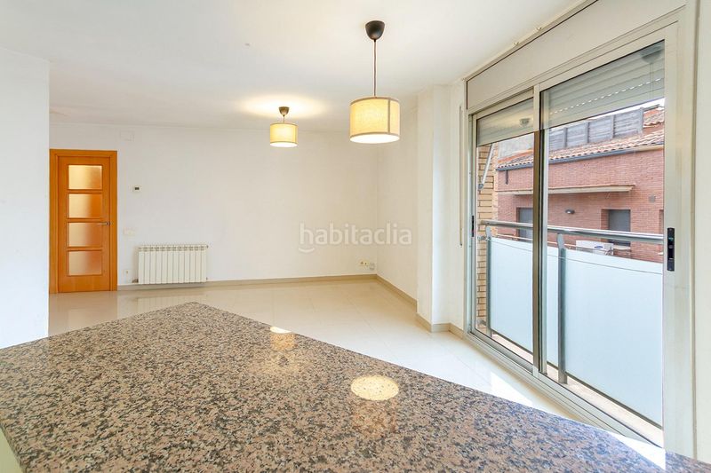 Foto d03698f8-48ec-4751-a527-cc87fe7d9ee8. Pis amb calefacció a Centre-Estació Gavà