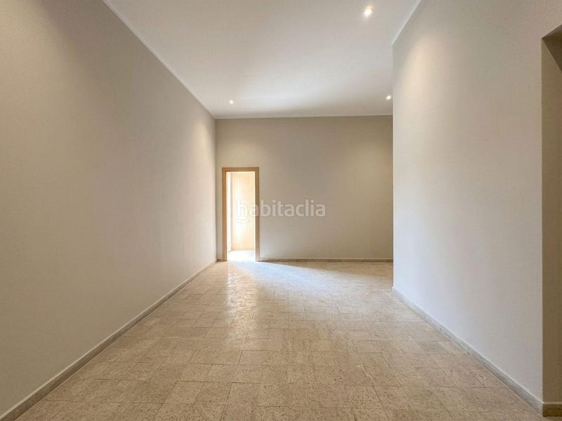 Foto b813cc3e-4990-45b2-af53-8fb2f040ed29. Casa a Centre Viladecans