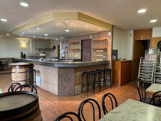 Local Comercial a Centre. Se vende bar totalmente equipado en zona can palmer
