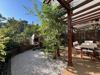 Maison jumelée à Salomó. Casa adosada en salomó  tarragona