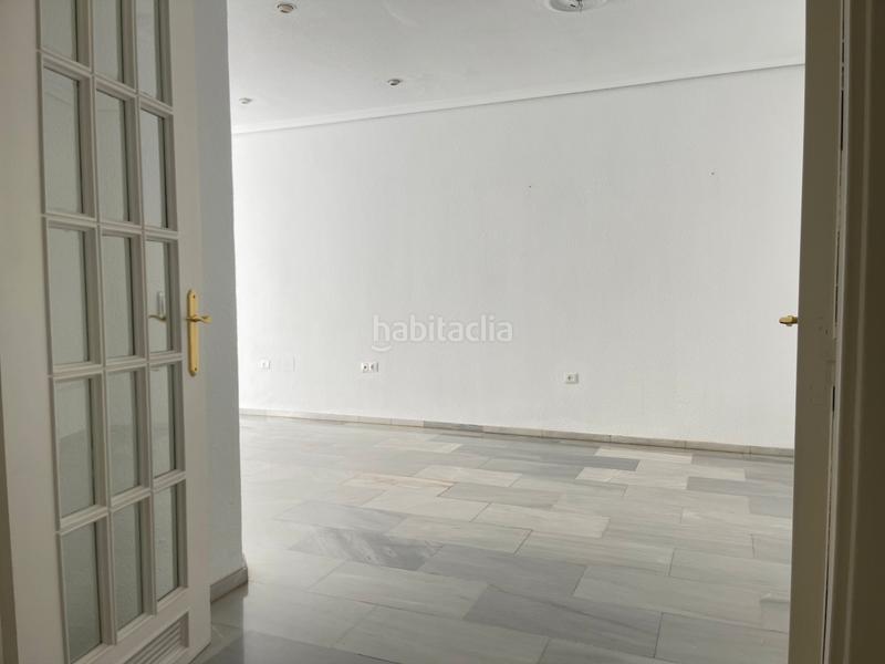 Foto ff6ab7ff-1b81-4906-bd46-45177a8d3e47. Miete etagenwohnung mit heizung parking in Centro Córdoba