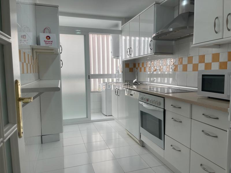 Foto f15cc7fe-84e4-4cca-be31-5cf09481b60b. Rent flat with heating parking in Centro Córdoba