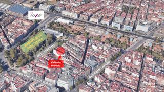 Appartement à Avenida de cervantes 12. Vivienda de 173 m2 con 4 dormitorios, terraza, plaza de garaje y