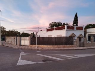 Haus in Bellreguard. Casa aislada en playa de bellreguard
