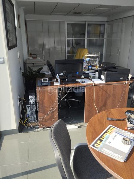 Foto 36e6693a-456b-4f17-952e-f293a114aecd. Location bâtiment à usage industriel dans Almoines