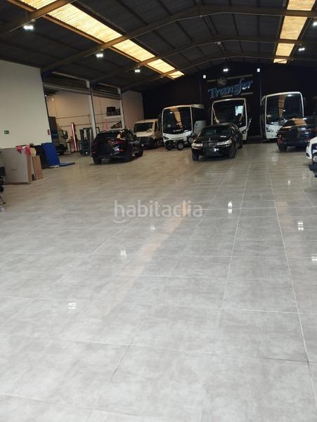 Foto 68e6d40b-b121-47c6-821c-a2535ef54738. Location bâtiment à usage industriel dans Almoines