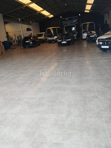 Foto 92f394d6-1251-41f5-bb62-6affa44bf1d1. Location bâtiment à usage industriel dans Almoines