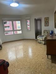Etagenwohnung  Avinguda de la república argentina 65. Venta de piso en gandia