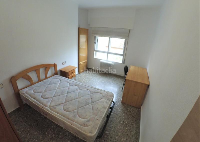 Foto a1a9ae8e-73a1-4470-b1ee-662a209741f0. Rent flat in Centro Albacete