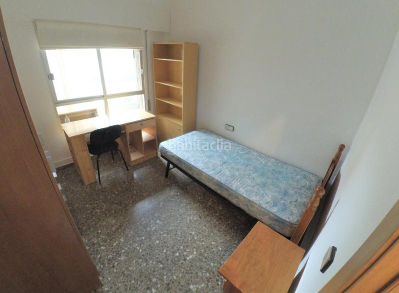 Foto f9a90dd8-0066-4c68-be29-a9539a374fde. Rent flat in Centro Albacete