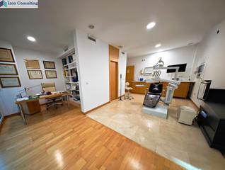 Miete Büro in Estación. Oficinaconsultorio en alquiler  perfectamente acondicionado y cé