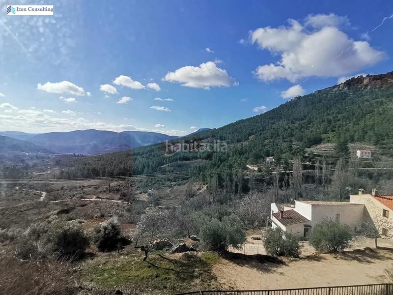 Foto 6cca027b-33aa-46f1-8bc6-189d0bd5da78. Masía vistas a la sierra del segura en Bogarra