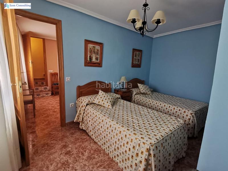 Foto d3594d2c-f57d-4fe3-adf3-bb7cda523cf0. Masía vistas a la sierra del segura en Bogarra