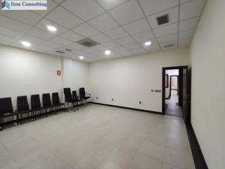 Alquiler Oficina en Hospital. Oficina en alquiler  excelente ubicación cerca del hospital gene