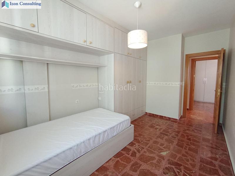 Foto 0a9a0fb1-85de-45a7-ac32-8efcd356f6e6. Pis amb calefacció aparcament a El Pilar Albacete