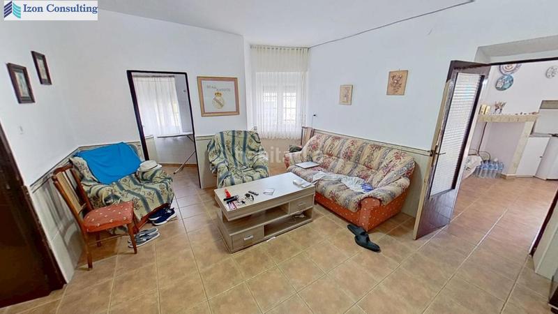 Foto 8d7df224-281d-42e7-af96-d12eadd65e0e. Casa  con patio y garaje en Alcadozo