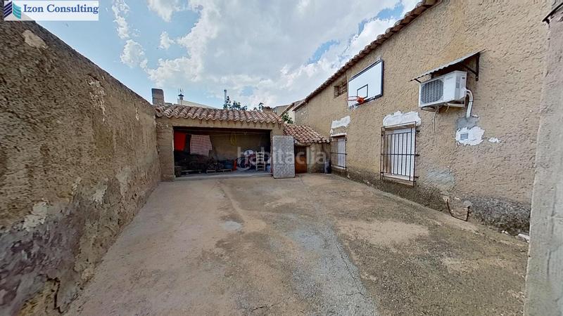 Foto 99c692c7-a6cf-4070-8832-748e9a4fe2aa. Casa  con patio y garaje en Alcadozo