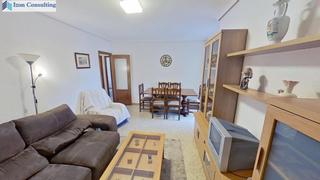 Location Appartement  Avenida españa. Excelente piso de tres dormitorios en avenida españa