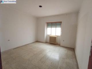 Appartamento in Villalgordo del Júcar. Gran vivienda con muchas posibilidades, distribuida en dos plant