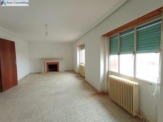 Appartement à Villalgordo del Júcar. Amplio piso de 6 habitaciones con terraza exterior  financiación