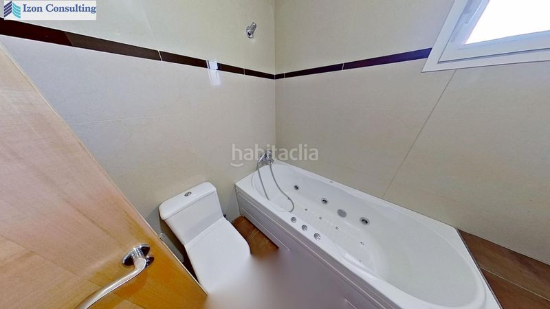 Foto fbd7abd0-6533-412e-8072-48f36015eec5. Casa adossada amb calefacció aparcament a Gineta (La)