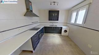 Maison jumelée à Gineta (La). Adosado de 4 plantas , con patio , terraza , ascensor y garaje