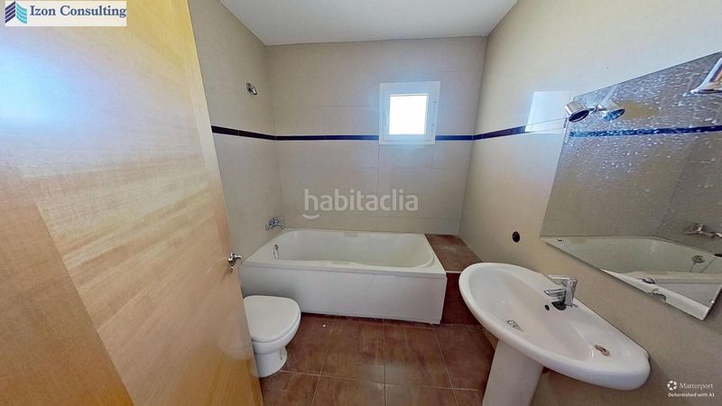 Foto 773f3bcf-738d-41a2-aafd-81c217730525. Casa adossada amb calefacció aparcament a Gineta (La)
