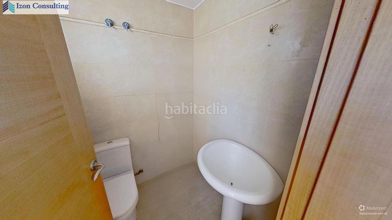 Foto ac1803fe-3a6b-4b16-8fdb-80d32463c9cd. Casa adossada amb calefacció aparcament a Gineta (La)
