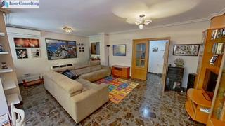 Appartement en San Antonio Abad. Vivienda de tres dormitorios y dos baos  trastero zona estacin