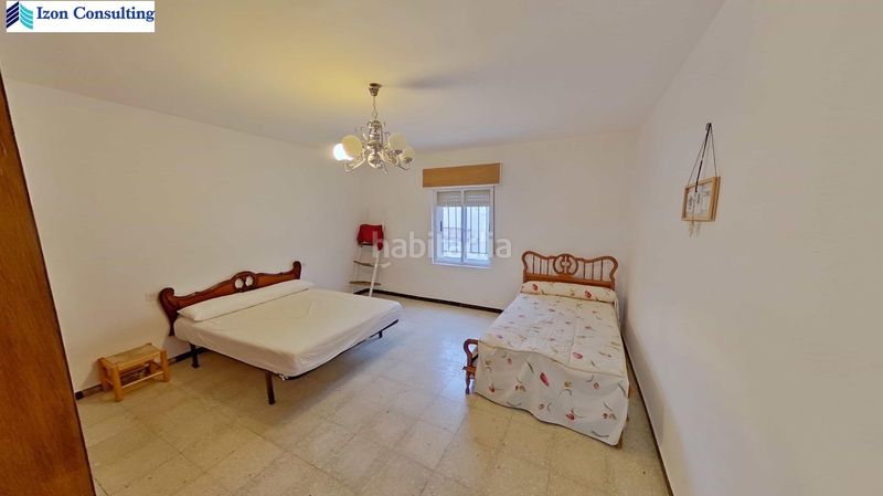 Foto bd363a71-4dd6-423a-81a4-c72744354d1c. Casa amb aparcament a Alcadozo