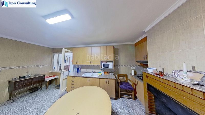 Foto 2b559095-ae7d-47c9-b0b1-ecf42d311f3e. Casa amb aparcament a Ontur