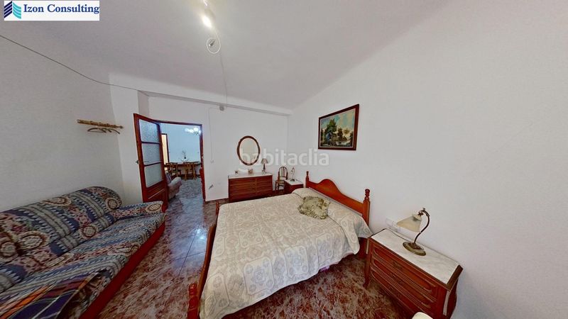 Foto d030e52b-07c0-4b3f-a357-2e4b6d68f6e5. Casa amb aparcament a Ontur