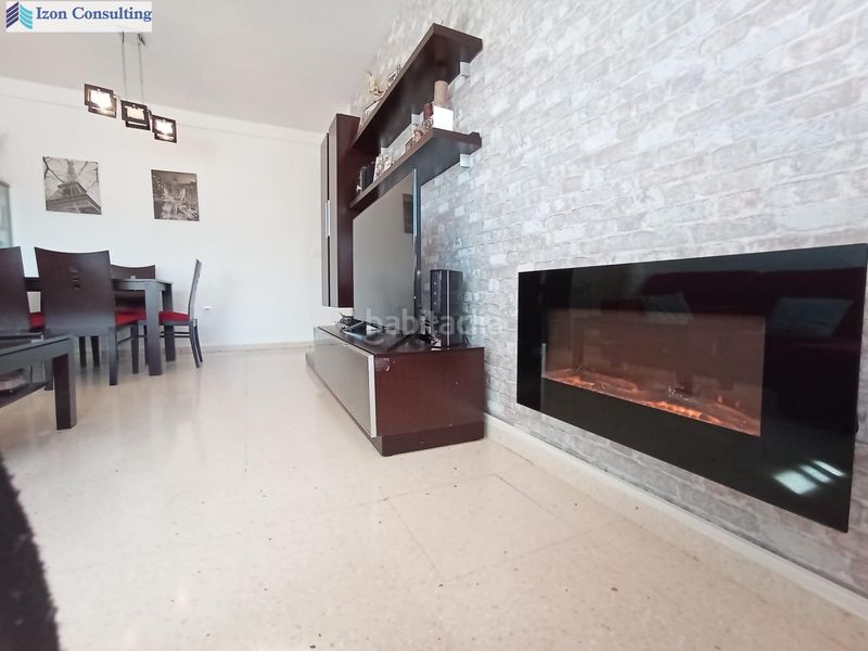 Foto f68e9016-66c8-48bc-b99d-5785cc5edf78. Pis amb calefacció aparcament a Facultad de Medicina Albacete