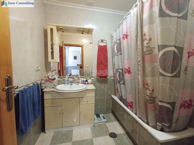 Foto 9923a729-83bc-4dc8-a403-7ca56648d2cc. Pis amb calefacció aparcament a Villarrobledo